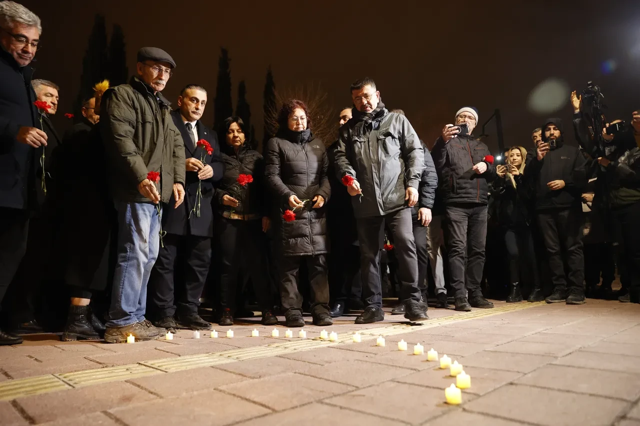 Asrın felaketinin 3. yıl dönümü! 6 Şubat depremlerinde hayatını kaybedenler anıldı