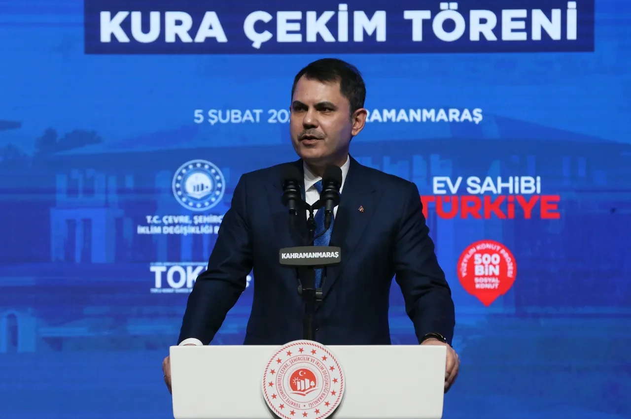 Bakan Kurum afet konutlarındaki ödeme şartlarını açıkladı: Faiz yok, yüzde 50 indirimli