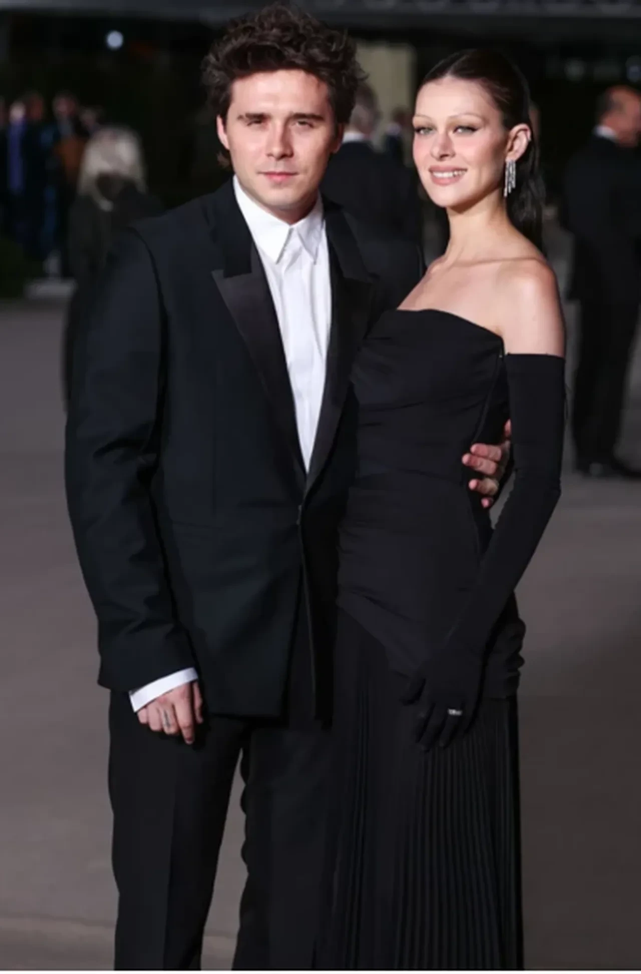 Brooklyn Beckham, babası David Beckham'ı sildi!