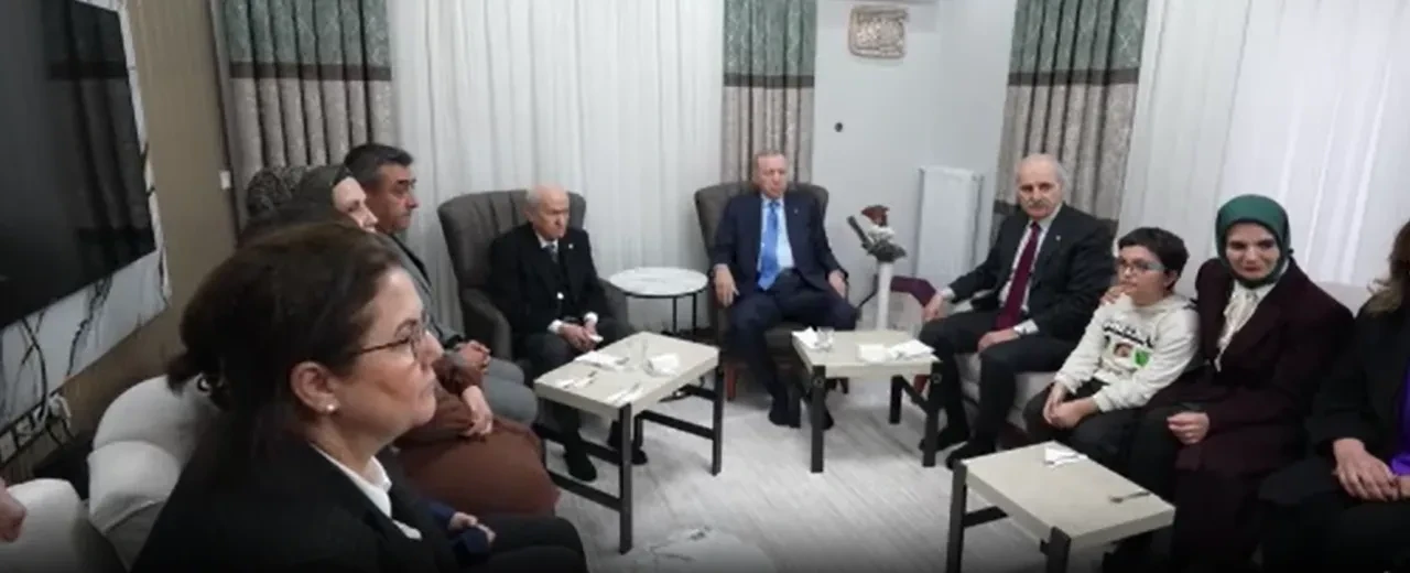 Cumhurbaşkanı Erdoğan Osmaniye’de: Depremzede Solak ailesinin yeni evine konuk oldu