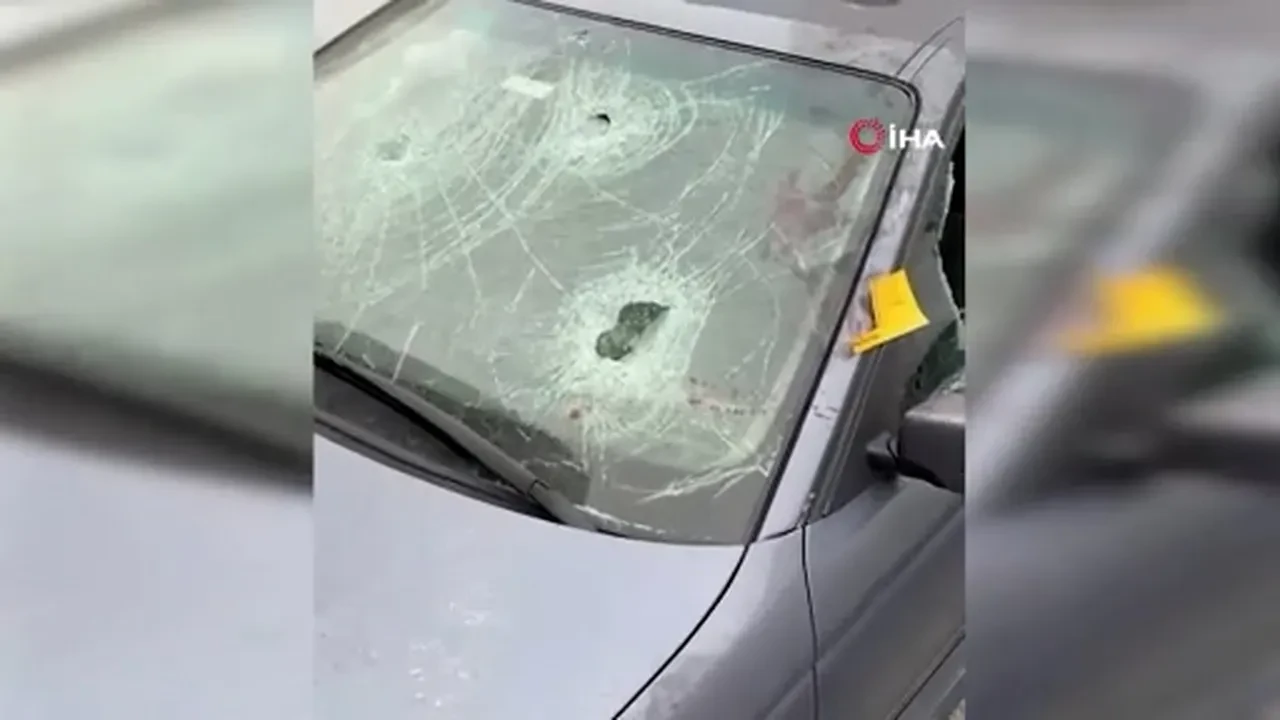 Mal bölüşümünde şoke eden olay! Eşi arabayı vermeyince dehşet saçtı: Demir sopa ile aracı parçaladı