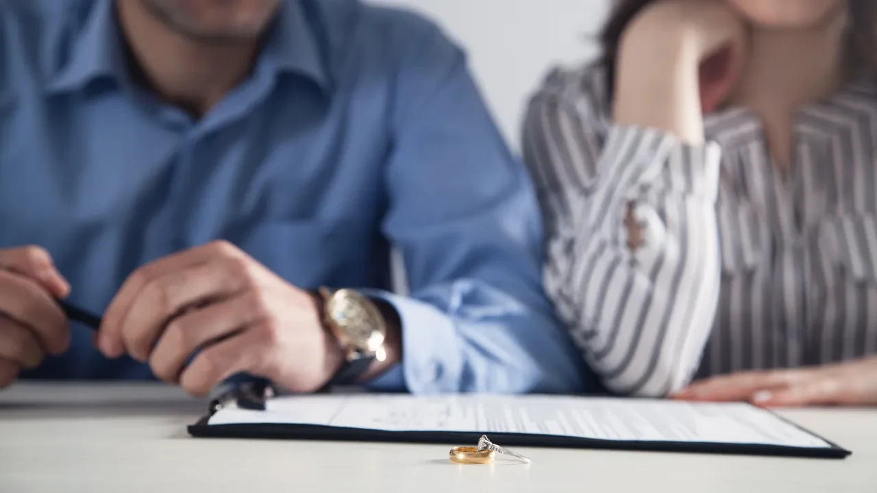 Nafaka için kurallar değişiyor! Av. Mert Yalçın boşanan ve boşanacak herkesin bilmesi gereken 12 kritik maddeyi açıkladı