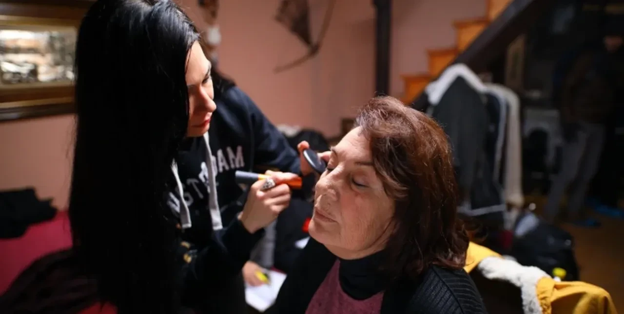 Oyuncu Nevin Efe hayatını kaybetti 