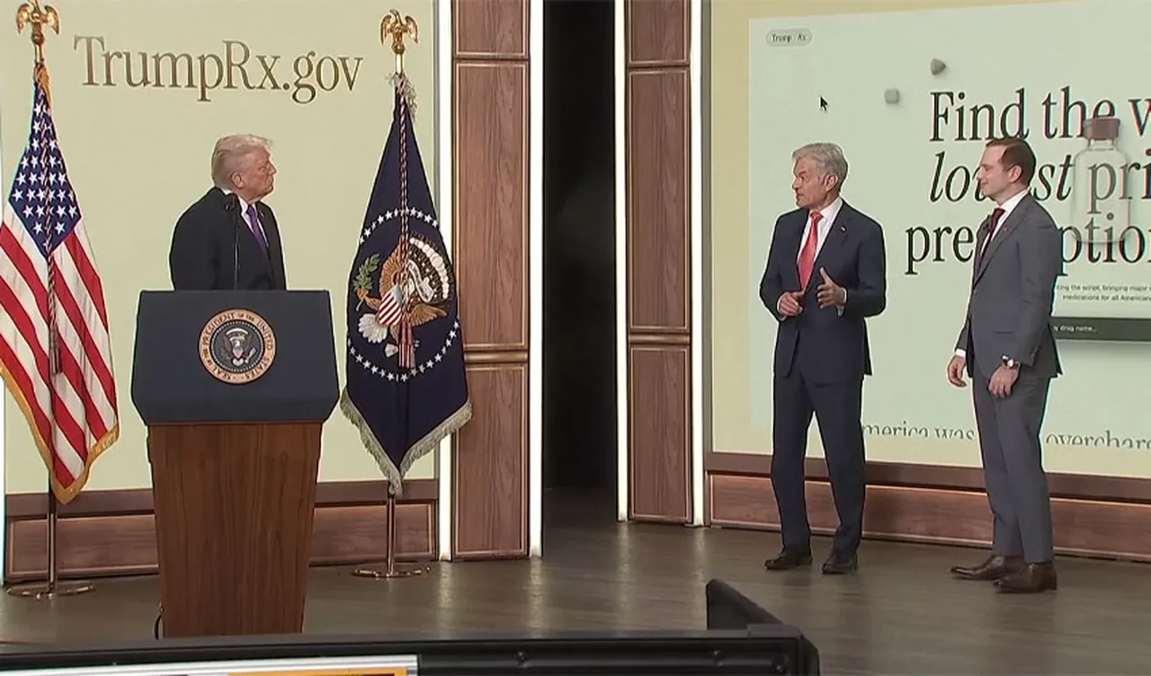 Trump bunu da yaptı! Tüm ABD'ye kendi eliyle ilaç satacak