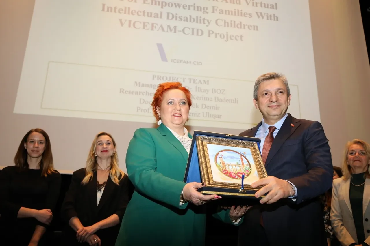 Zihinsel engelli bireylerin ailelerine yapay zeka desteği