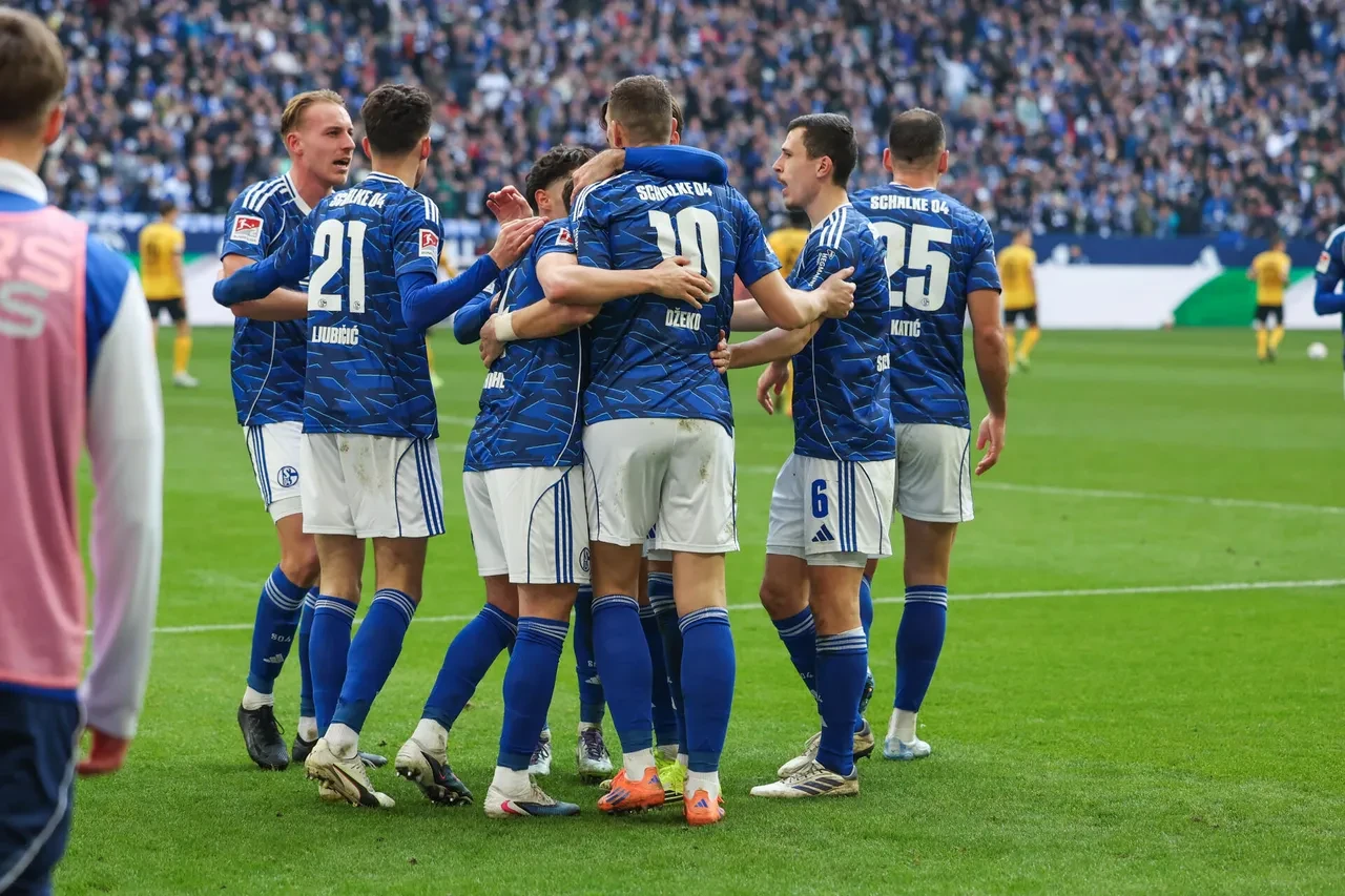 Edin Dzeko İtalya sonrasında Almanya'da aradığını buldu!