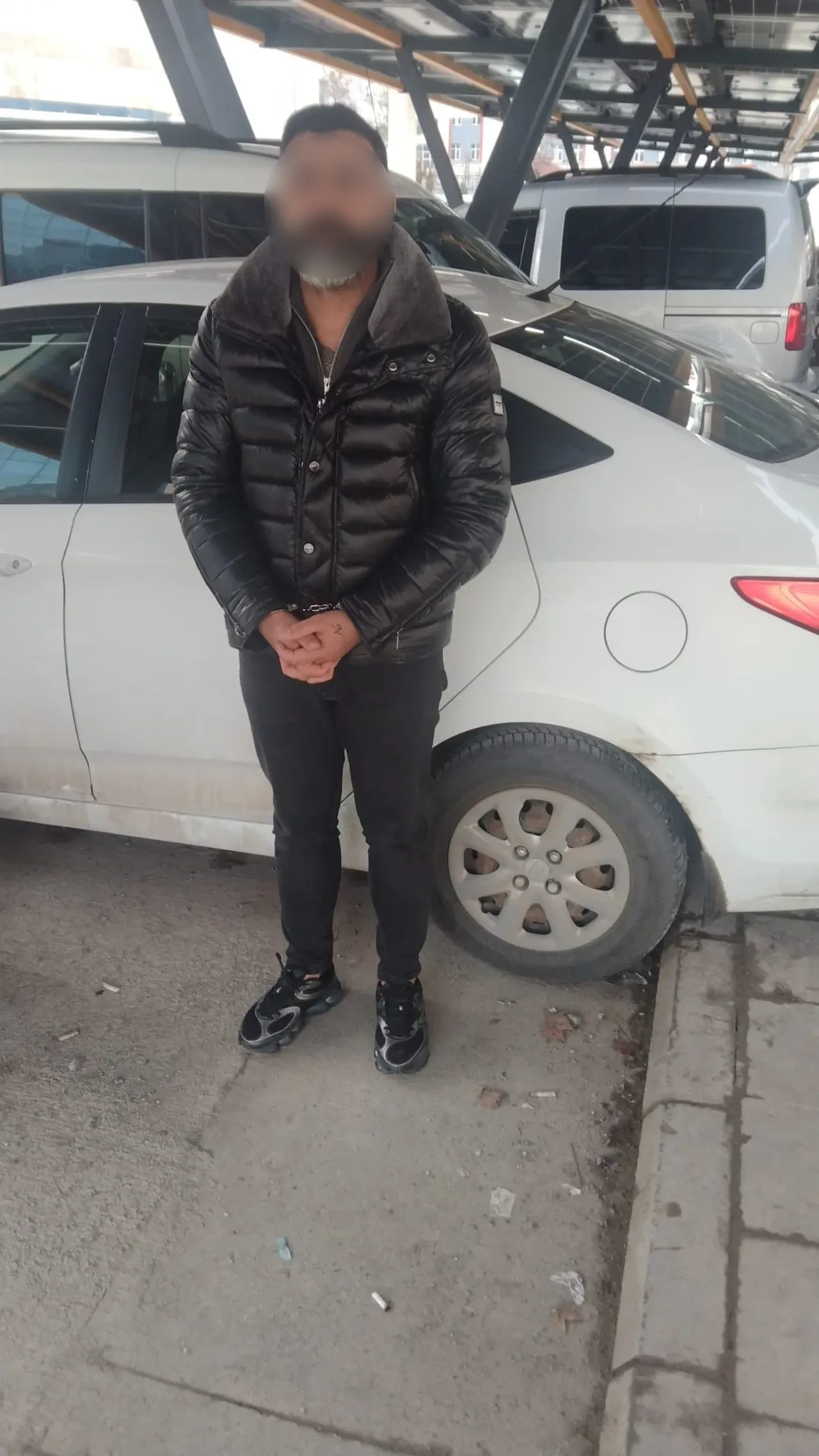 Emekli doktoru 28 milyon dolandırdılar! Sonra birbirlerini dolandırdılar: Aralarında ses sanatçısı da var