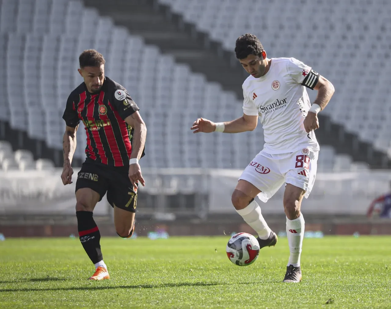 Fatih Karagümrük Antalyaspor'u mağlup etti: Trendyol Süper Lig'de 2 ay sonra zafer!