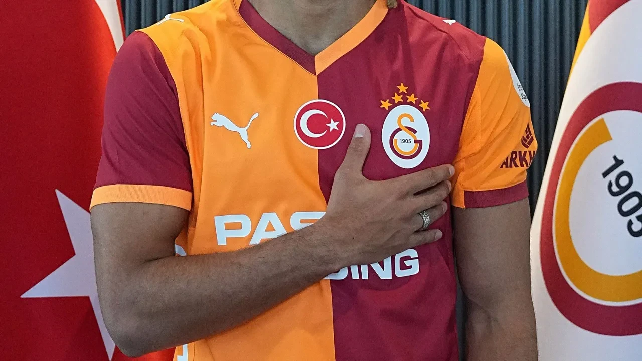 Galatasaray 5 yeni ismi kadrosuna kattı! İşte sarı-kırmızılıların transfer raporu