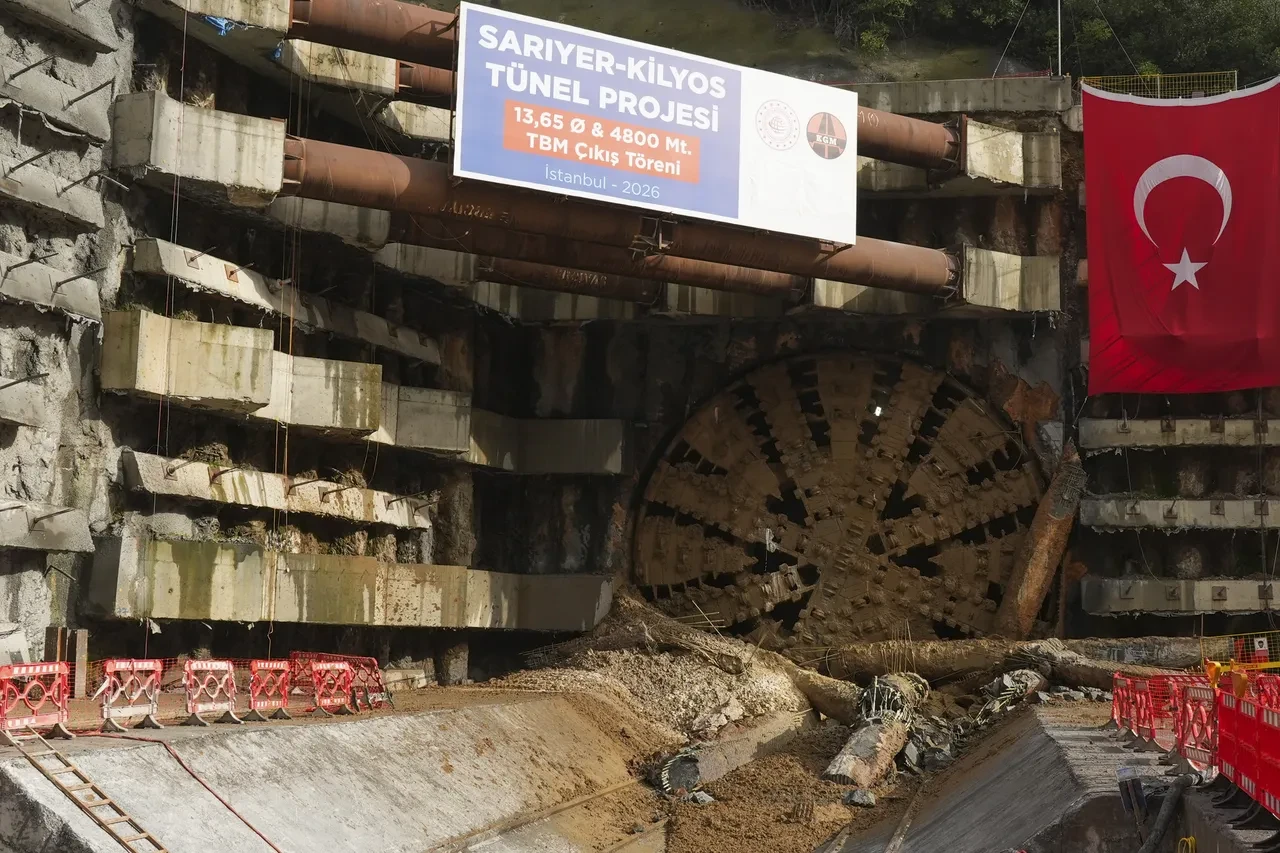 İstanbul'da 35 dakika süren yol 5 dakikaya düşecek! Bakan Uraloğlu duyurdu: Proje ile trafik rahatlayacak 