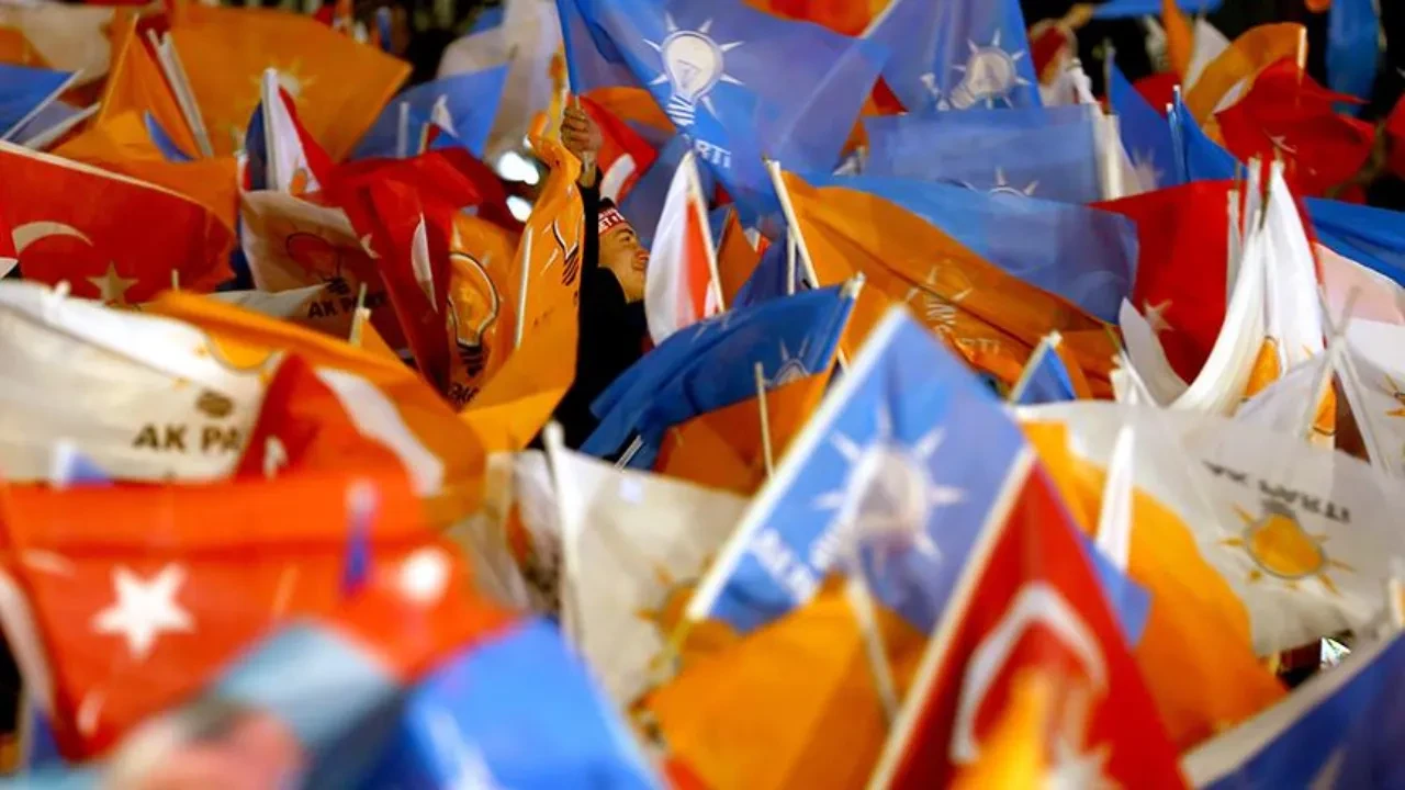 Siyaset kulislerini karıştıran iddia: CHP'li başkan Mesut Özarslan AK Parti'ye geçiyor