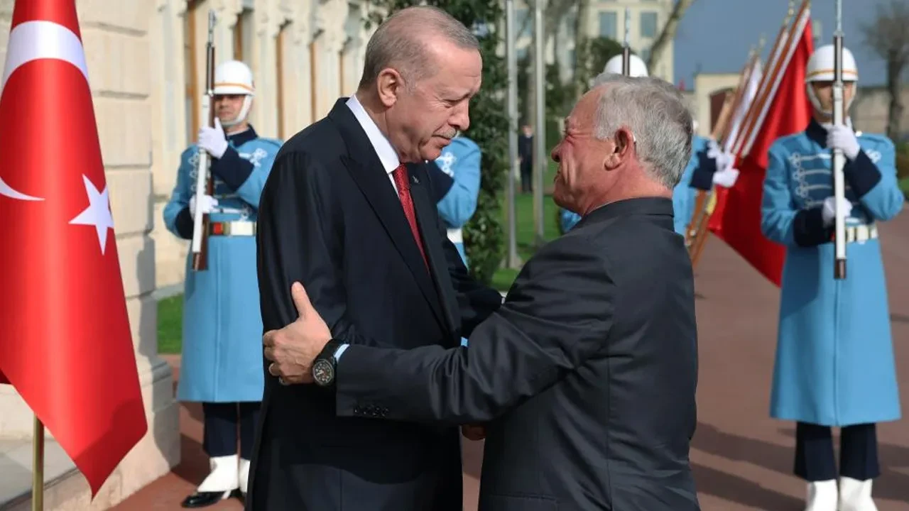 Ürdün Kralı Türkiye'de! Cumhurbaşkanı Erdoğan resmi törenle karşıladı