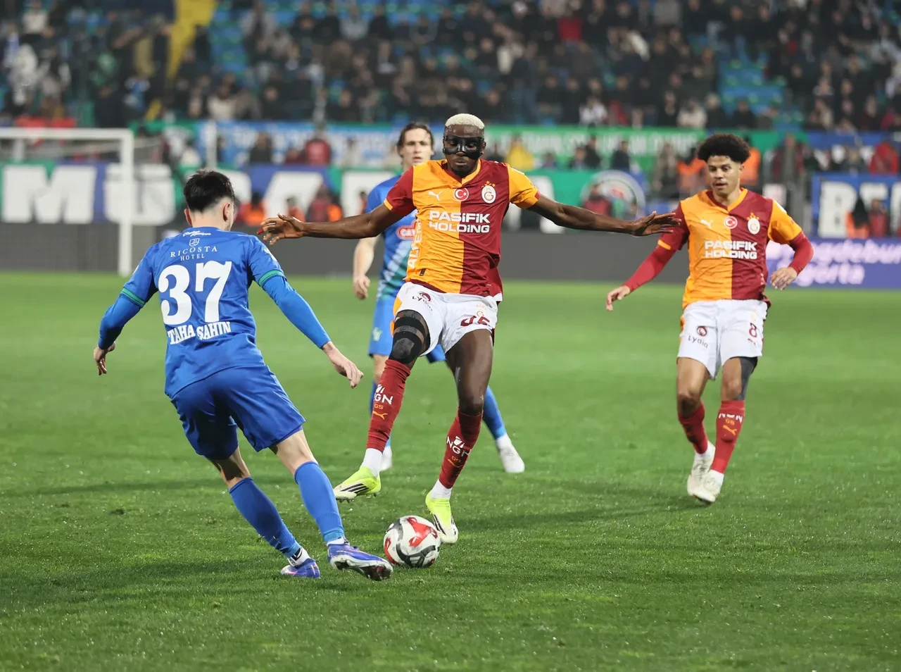 Çaykur Rizespor Galatasaray maçı kaç kaç bitti? Lider farklı geçti