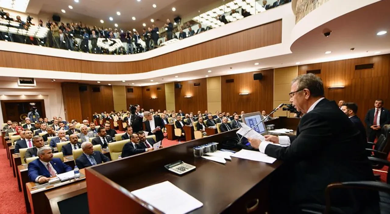 Fatih Atik bomba transferin gününü açıkladı! CHP'li Keçiören Belediye Başkanı Mesut Özarslan AK Parti'ye geçiyor