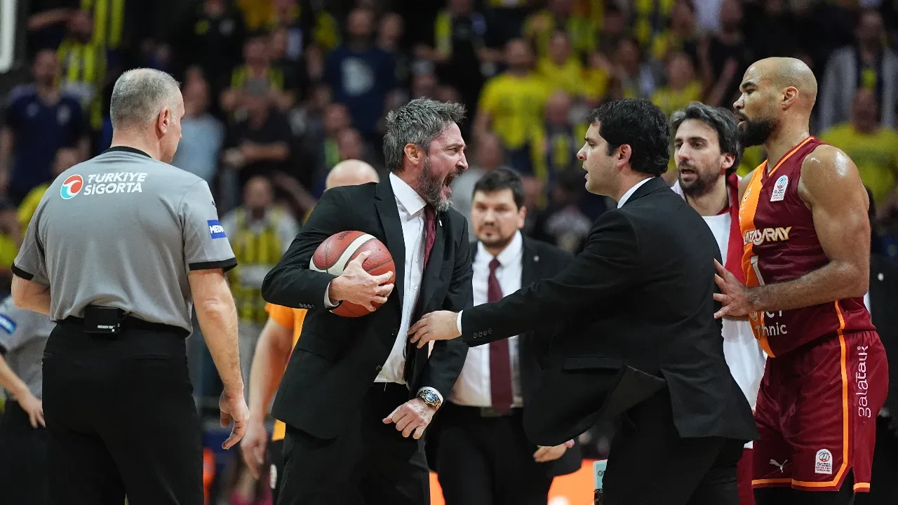 Fenerbahçe Beko Galatasaray MCT Technic maç sonucu kaç kaç? Potadaki derbi Fenerbahçe’nin