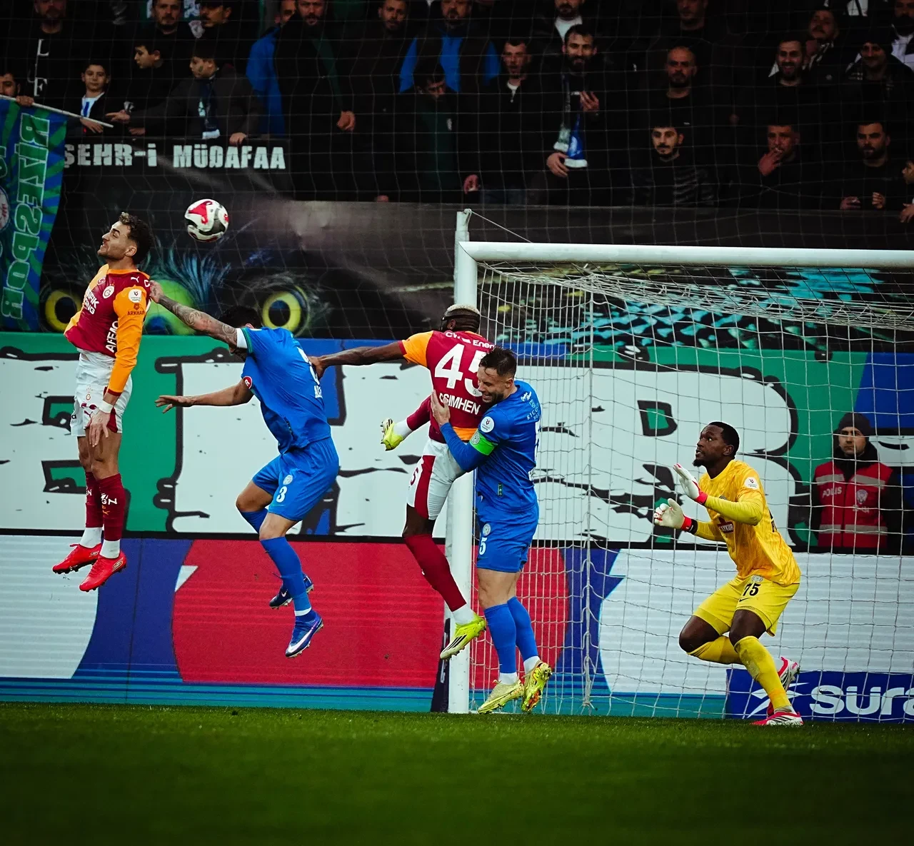 Galatasaray Çaykur Rizespor deplasmanında farklı kazandı!