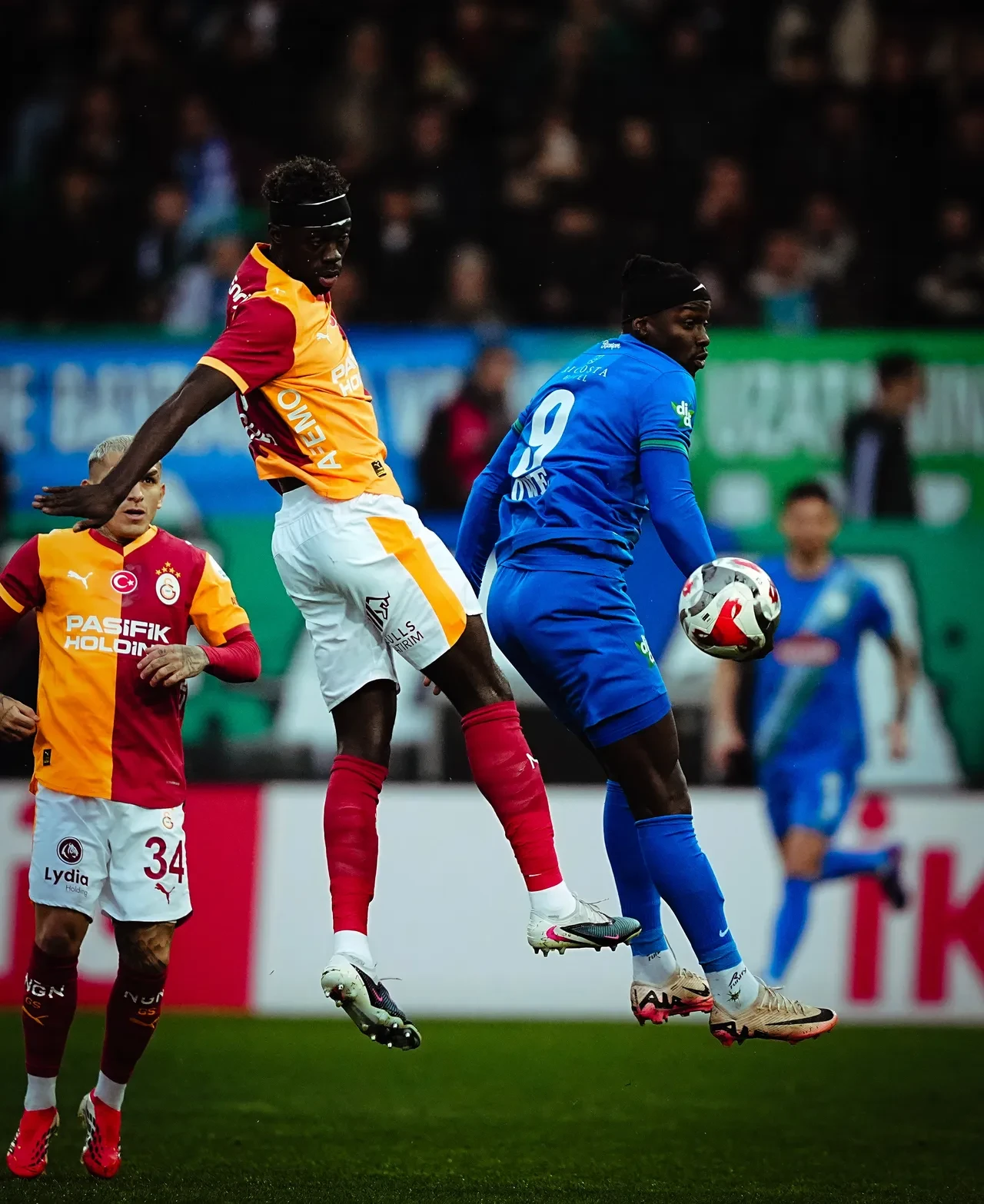 Galatasaray Çaykur Rizespor deplasmanında farklı kazandı!