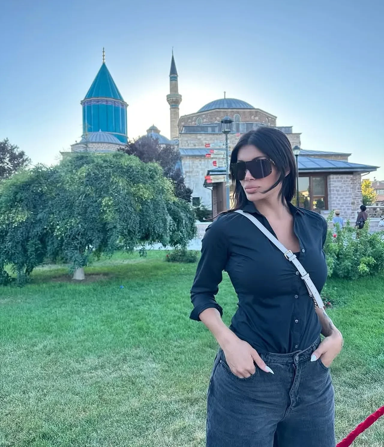 Gözaltına alınan fenomenler Simge Barankoğlu, Taha Özer ve 4 kişi tutuklandı