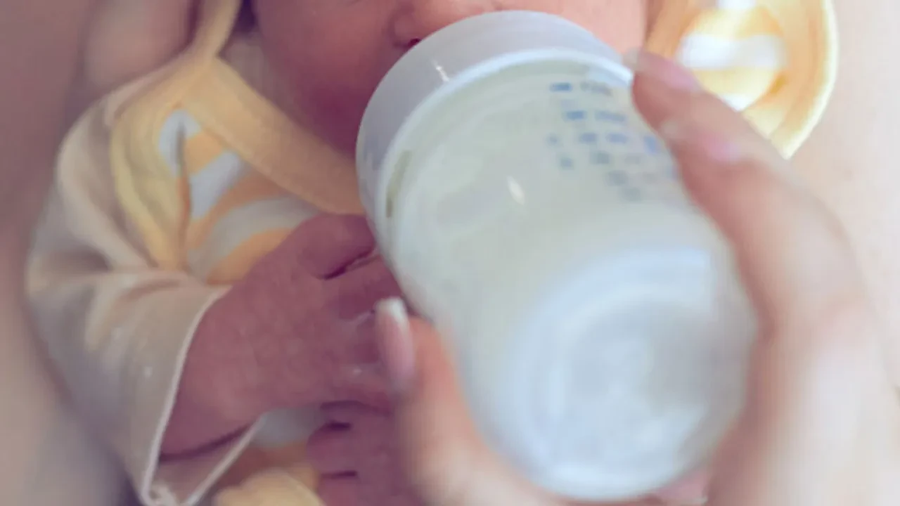 Henüz 3 aylık bebek aşırı alkolden hayatını kaybetti