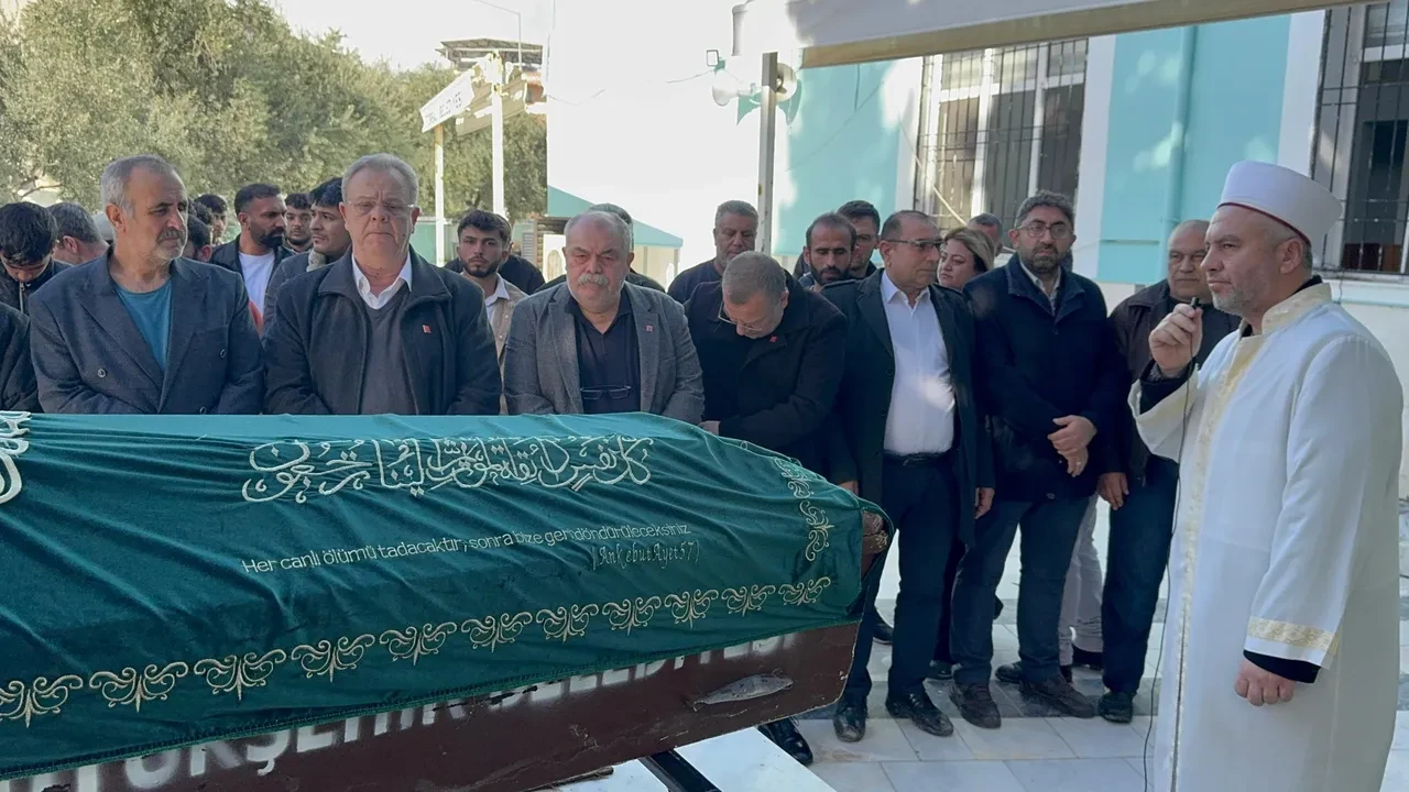 Küçük Berivan'ın cenazesinde yürek burkan detay: Sadece bir hafta takabildi