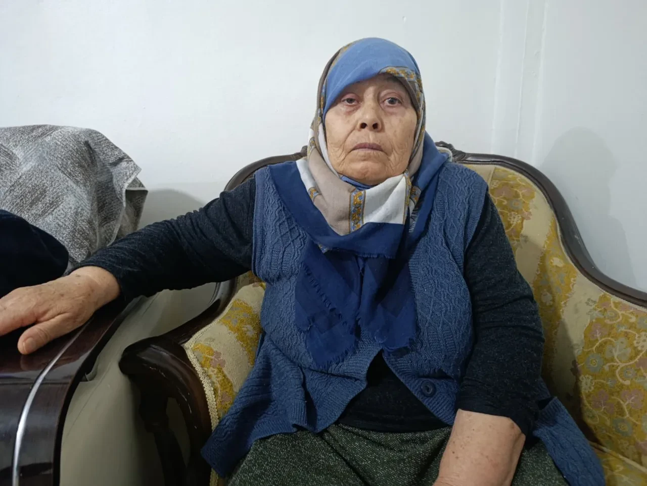 Acı üstüne acı! Oğulları ölünce gelin evlerini sattı: Baba felç kaldı