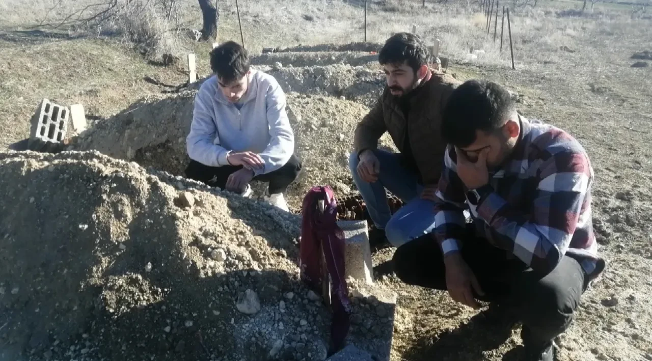 Eşini 16 bıçak darbesiyle öldürmüştü! Cani kocanın ifadesi kan dondurdu