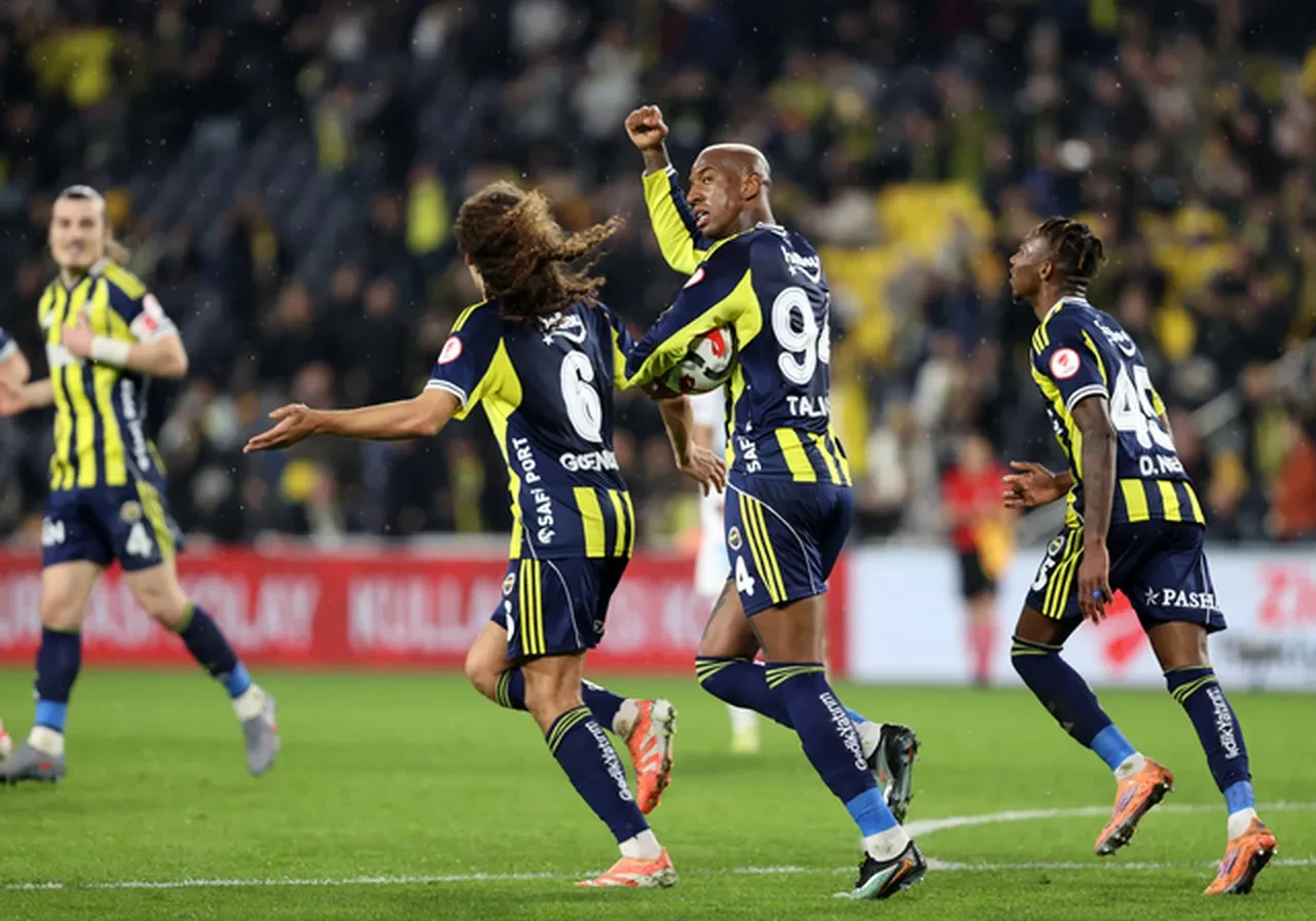 Fenerbahçe Gençlerbirliği maçı canlı yayın nereden izlenir saat kaçta? İlk 11’ler belli oldu gözler Kante’de