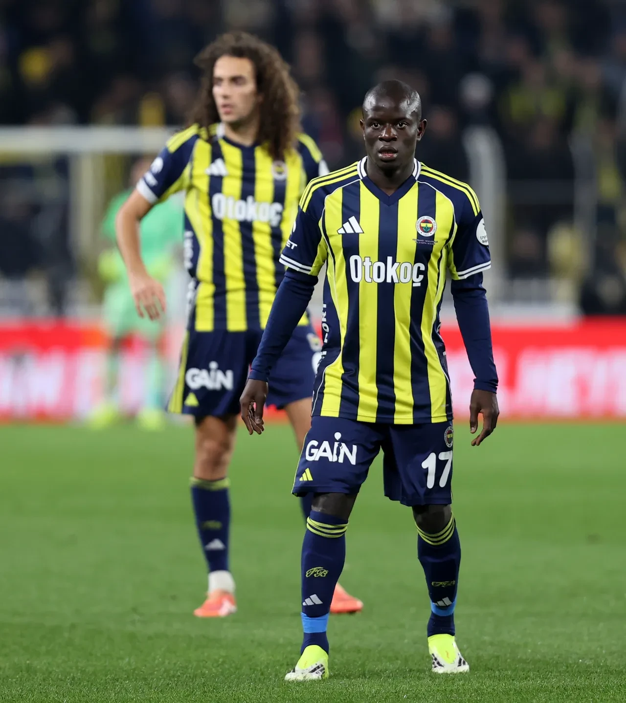 Fenerbahçe Gençlerbirliği'ni 3 golle geçti: Süper Lig'de zirve savaşı devam etti!