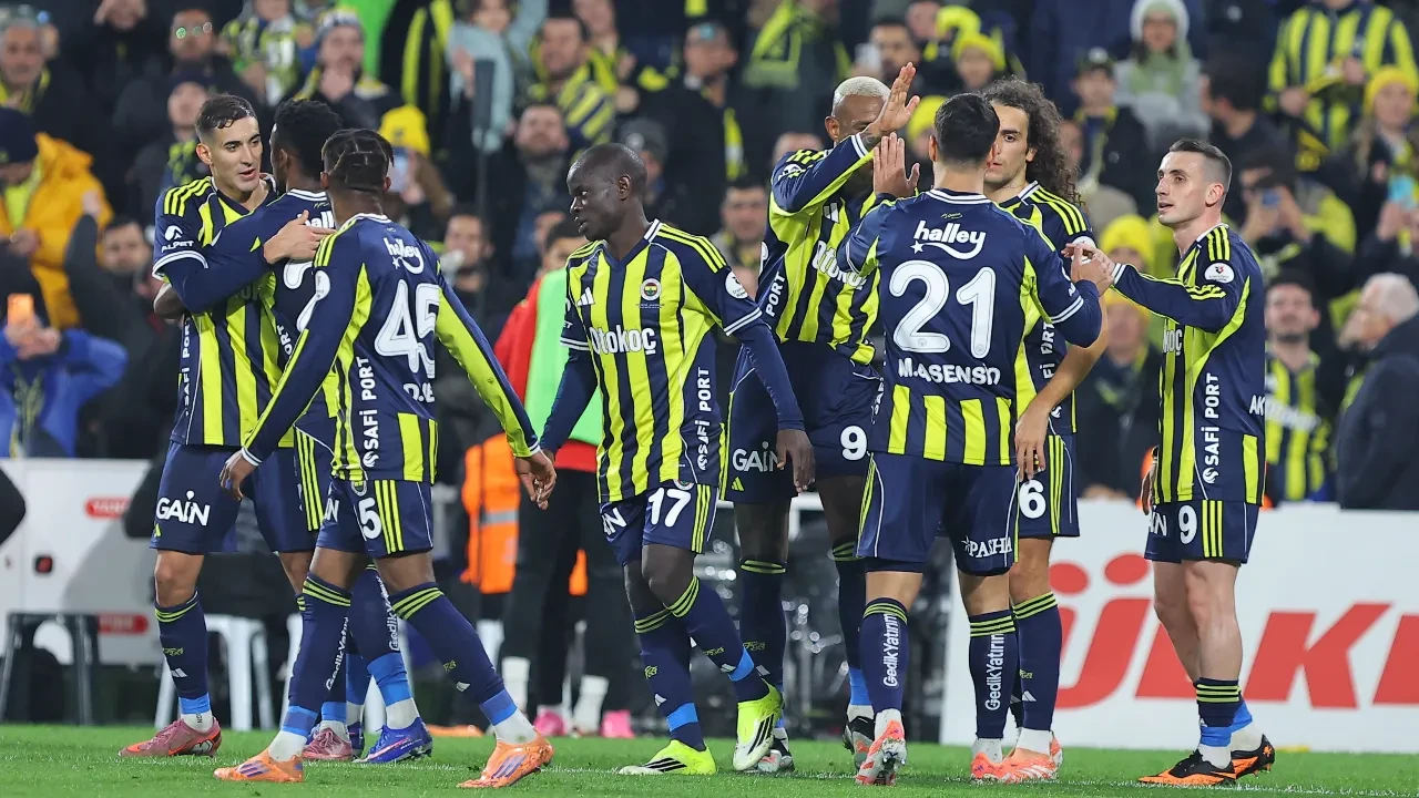 Fenerbahçe'nin Gençlerbirliği zaferinde N'Golo Kante coşkusu!