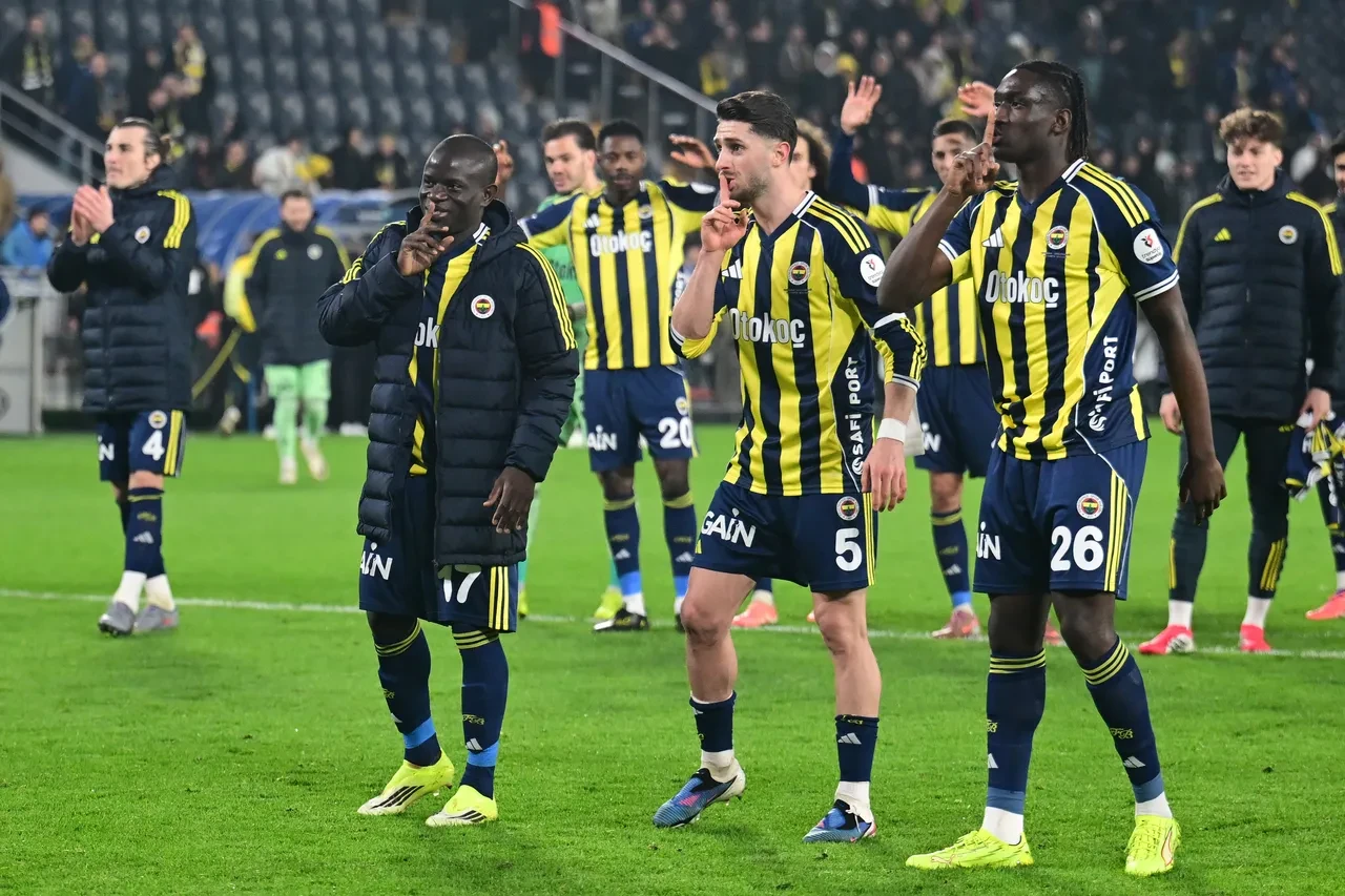 Fenerbahçe'nin Gençlerbirliği zaferinde N'Golo Kante coşkusu!