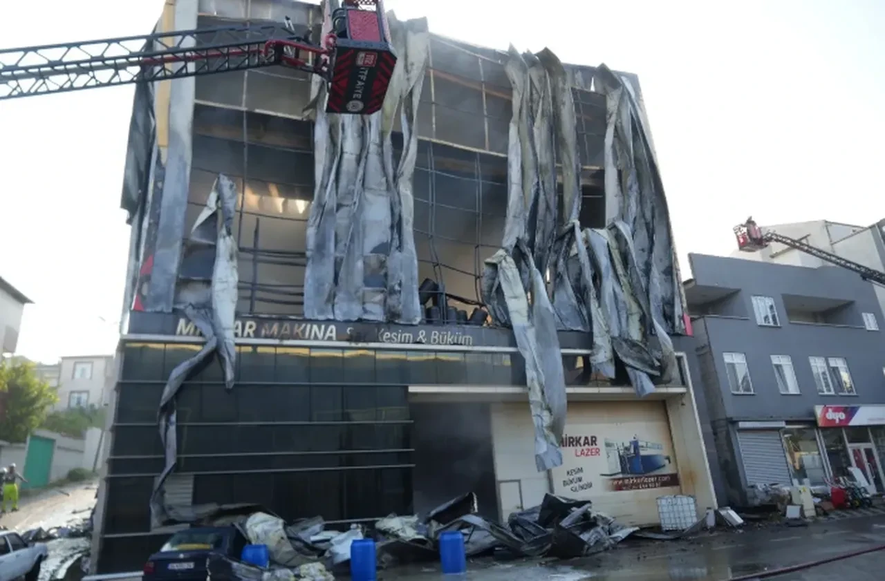 Diolvası'nda 7 işçinin öldüğü parfüm fabrikası yangınında iddianame yeniden mahkemede! Müebbet hapis istendi