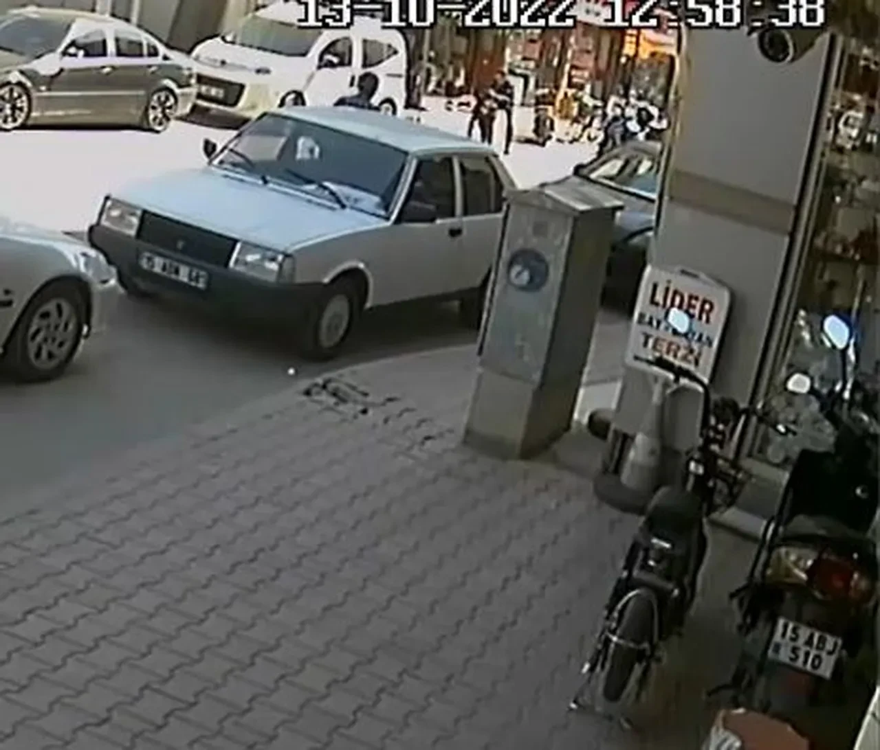 Kimlik soran teğmene silah çekmeye çalıştı! Şahıs böyle etkisiz hale getirildi