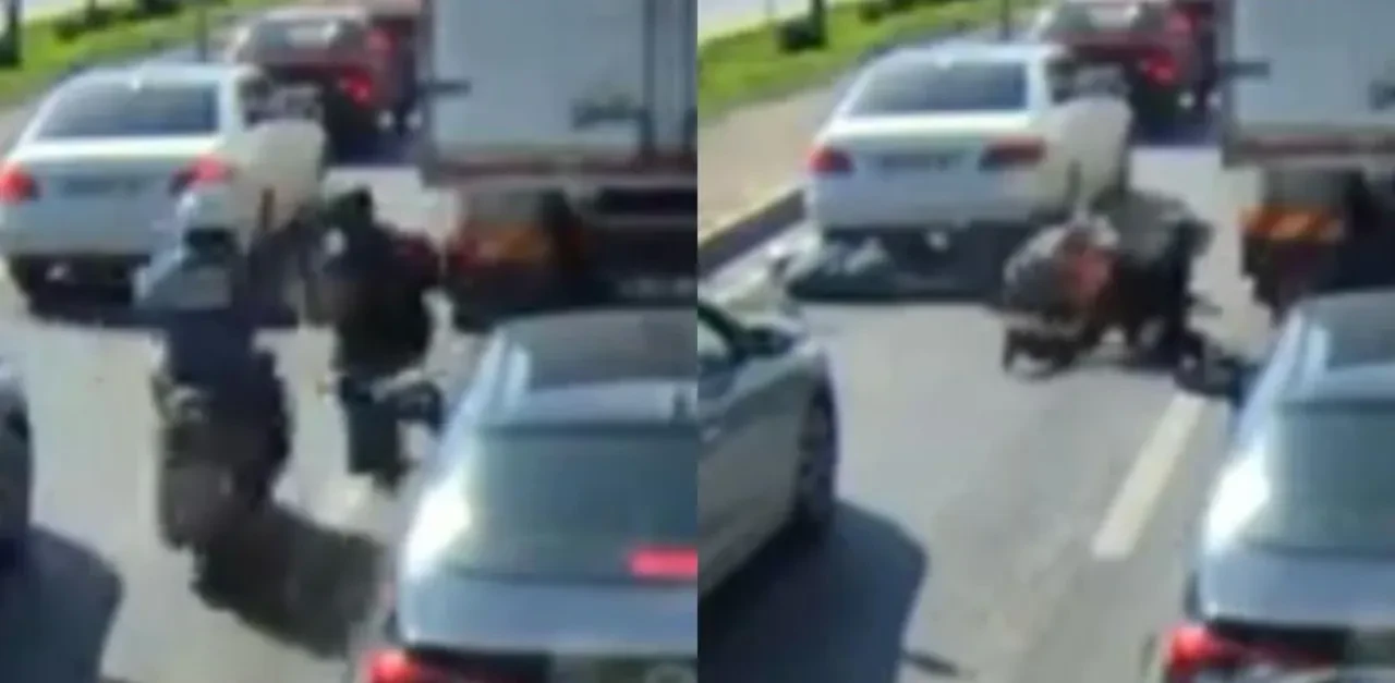 Mersin'de sabıkalı kavşakta bir kaza daha! Anne ve çocuğuna motor çarptı