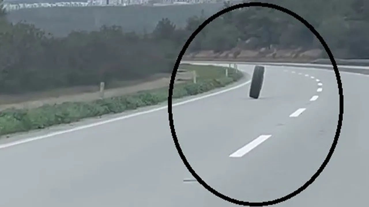 Tırdan fırlayan lastik yüzlerce metre sürüklendi