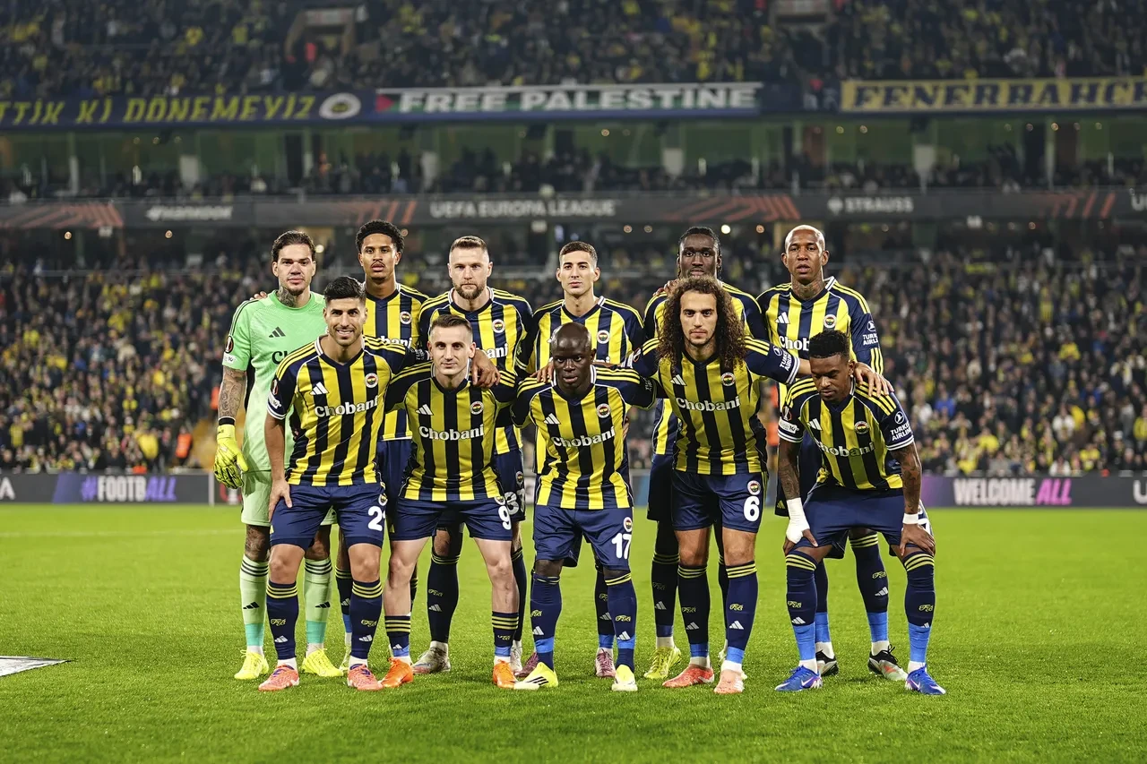 Antalyaspor Fenerbahçe CANLI nereden izlenir? Antalyaspor Fenerbahçe maç kadrosu, ilk 11’ler belli oldu