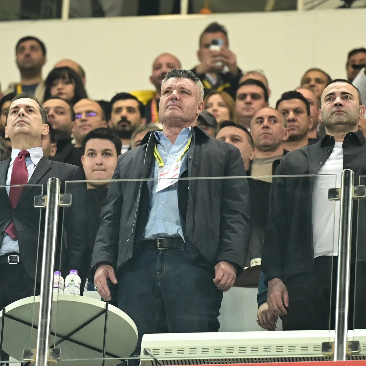 Fenerbahçe Trendyol Süper Lig'de yine takıldı: Lider Galatasaray ile puan farkı açılıyor!