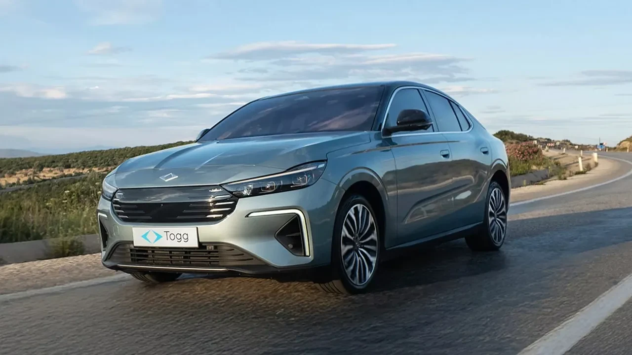 Uygun fiyatlı TOGG modeli geliyor: Mevcut araçların yarı fiyatına satılacak