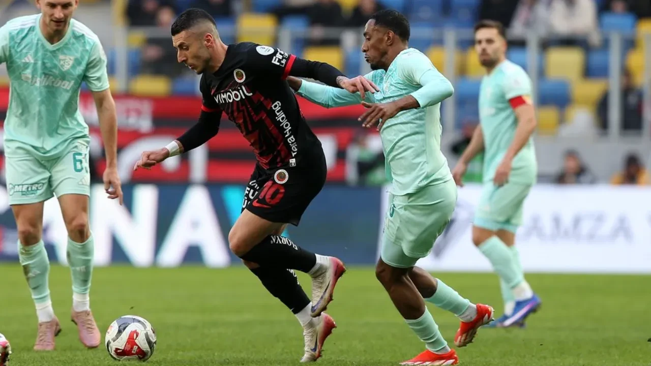 Süper Lig'de küme hattı alev alev: Ankara'da kritik beraberlik!