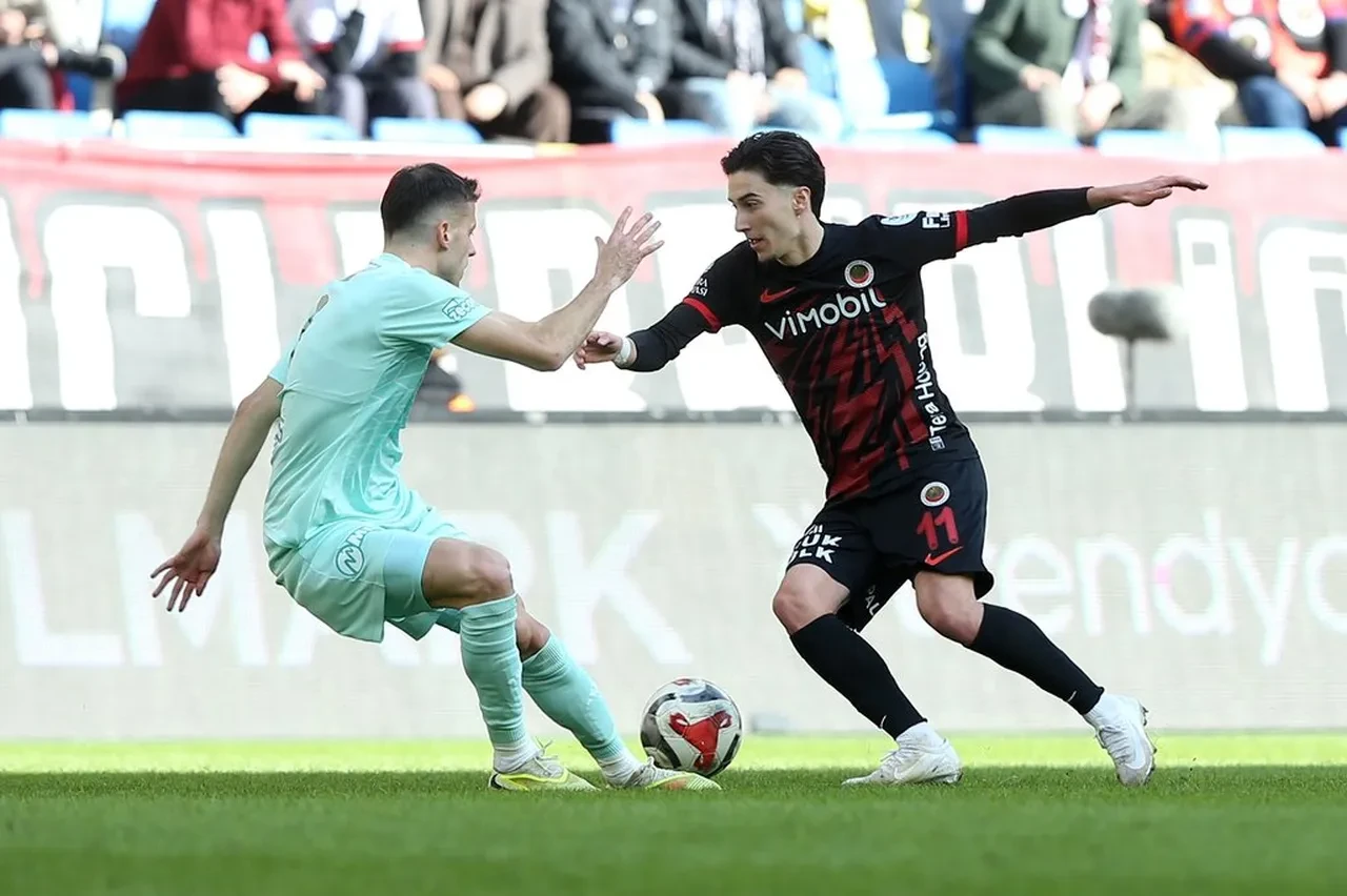 Süper Lig'de küme hattı alev alev: Ankara'da kritik beraberlik!