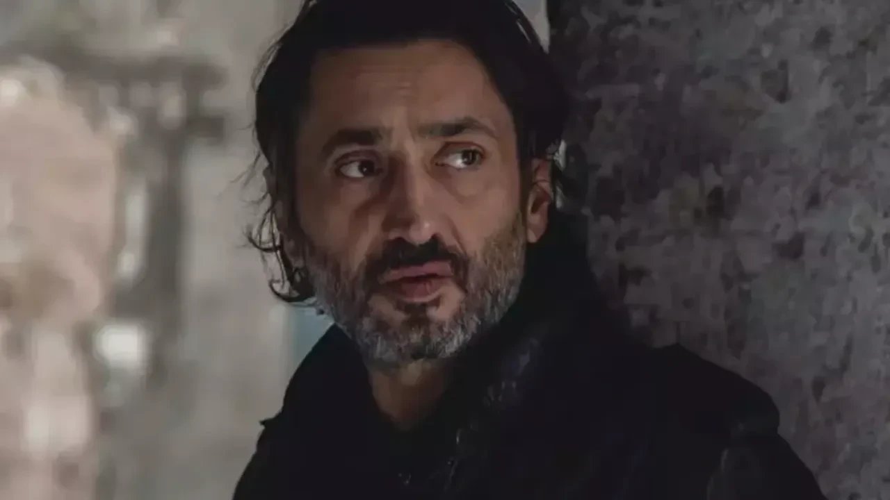 Uzak Şehir'in Vurgun'u Tarhan Karagöz diziden ayrılıyor mu? Veda pastası sosyal medyayı karıştırdı!