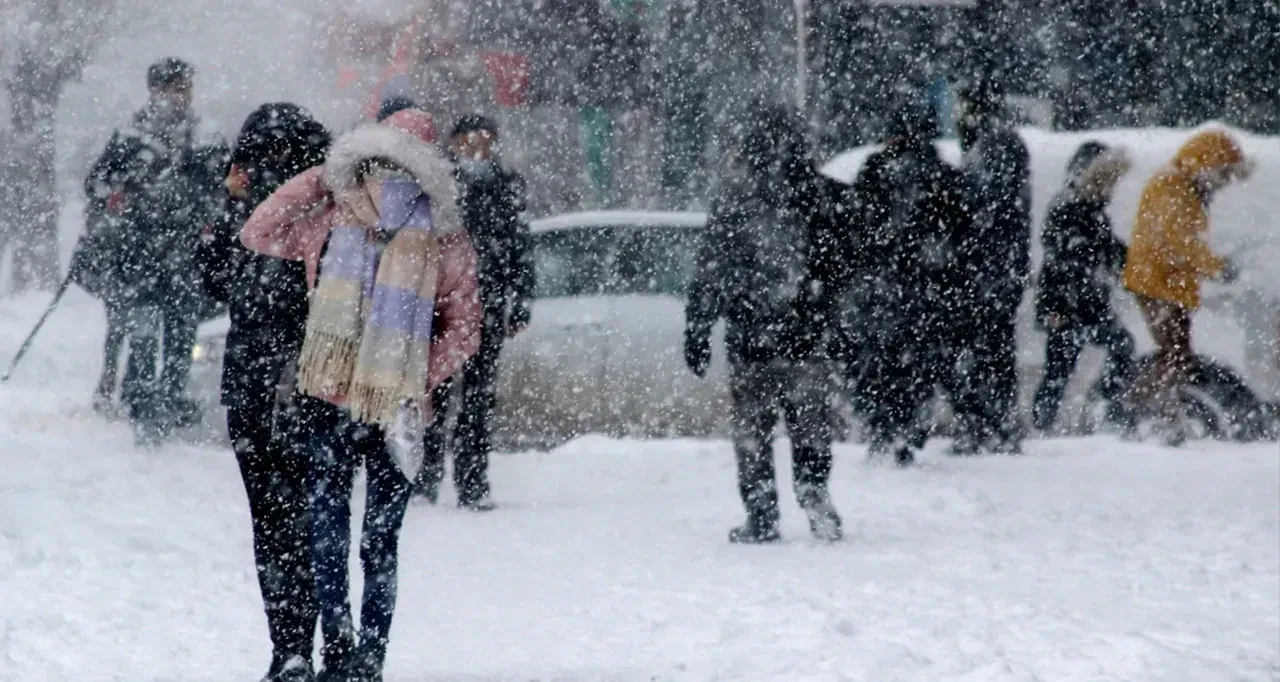 Yarın okullar tatil mi? 2 Mart kar yağışı olan iller MGM tarafından açıklandı