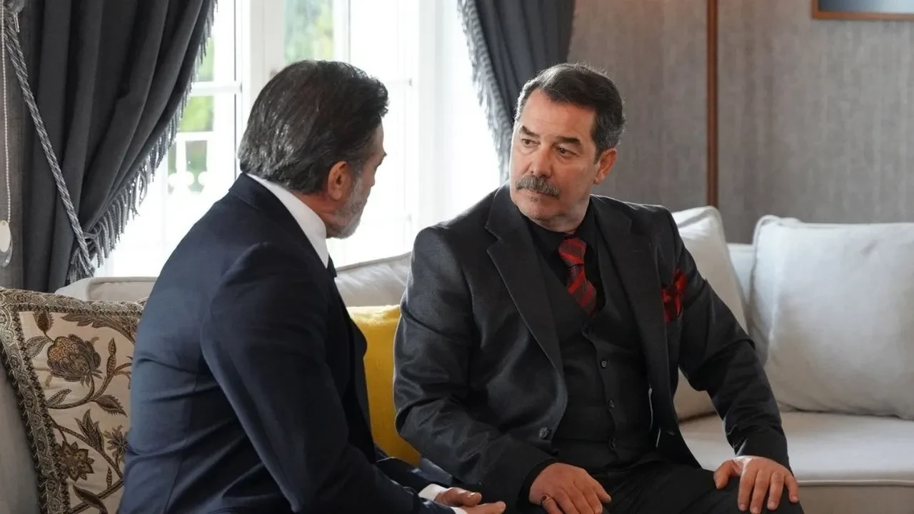 Yayın gününde değişikliğe gidilmişti! Aynı Yağmur Altında dizisi bugün yeni gününde ekranlara geliyor