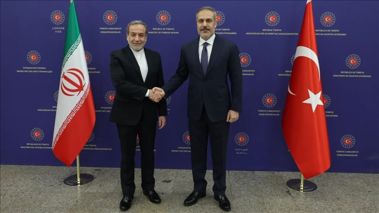 Hakan Fidan, İranlı mevkidaşı Arakçi ile görüştü! 'Hava sahamızın ihlali kabul edilemez' 