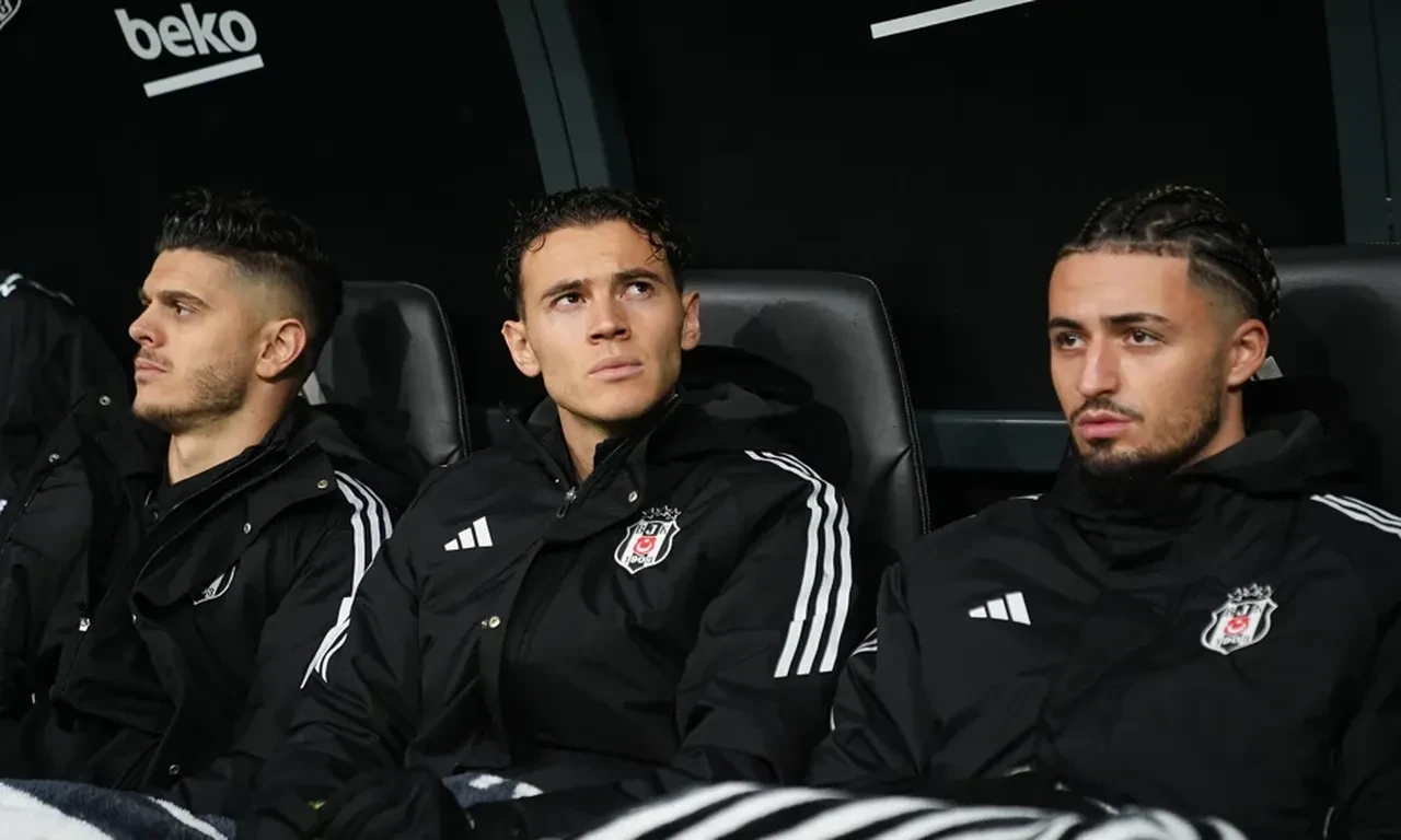 Beşiktaş'ta sürpriz ayrılık! Sezon başında transfer edilmişti, genç yıldız için yolun sonu göründü