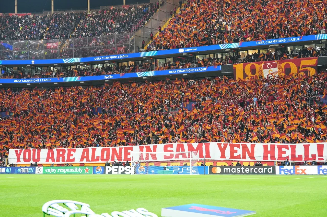 Galatasaray-Liverpool maçından özel anlar: Victor Osimhen, Fatih Terim ve tribünler!