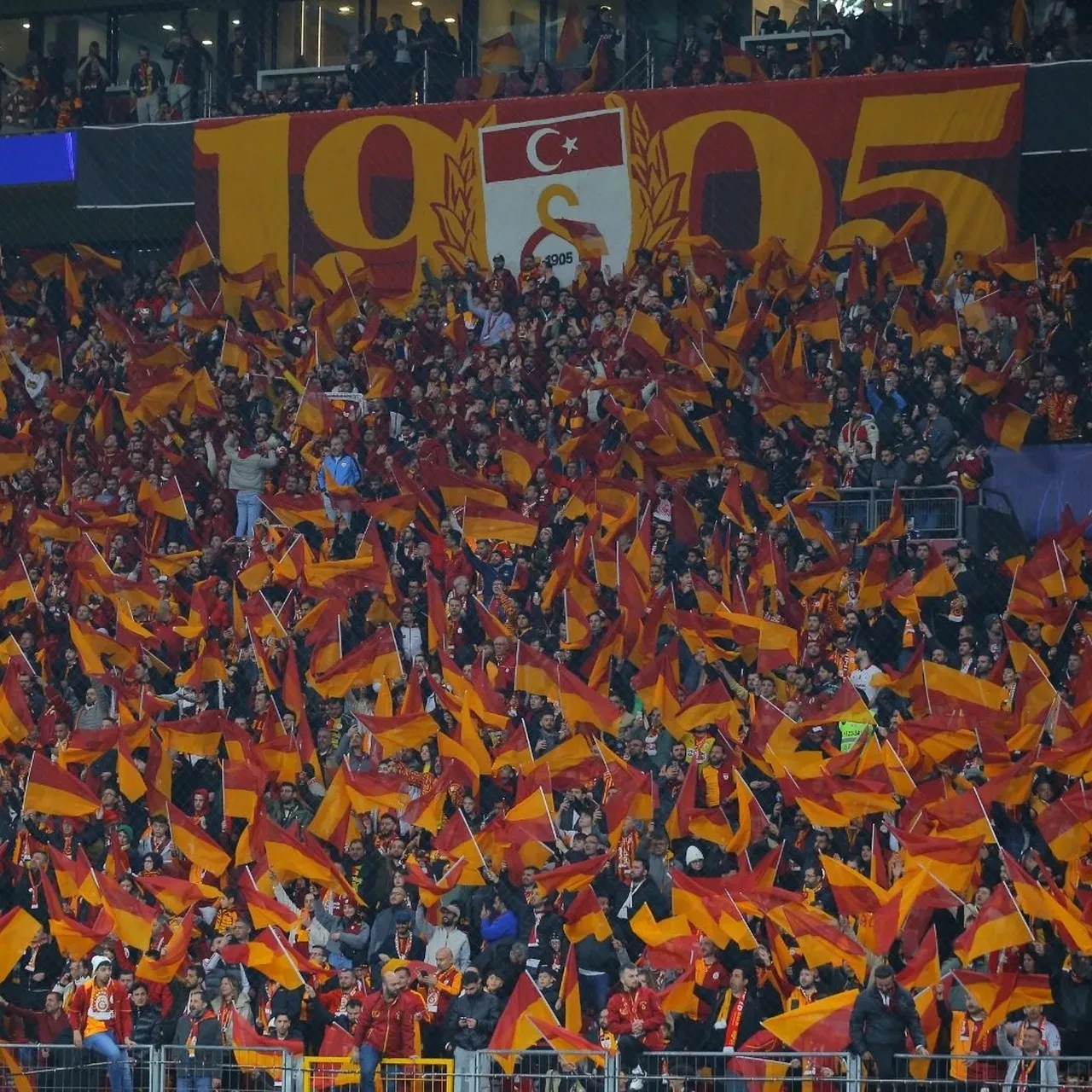 Galatasaray Liverpool'u devirdi: Şampiyonlar Ligi'nde tarihi gece!