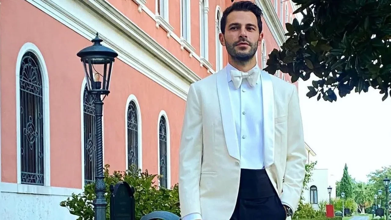 Hakan Sabancı tatil paylaşımları dikkat çekti! Yeni aşk iddiası sosyal medyada gündem oldu