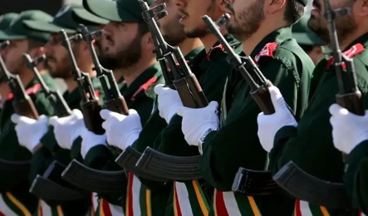 Hürmüz Boğazı tehdidi İran'ı korkutmadı! ABD lideri Trump'a 'ortadan kaldırma' tehdidi