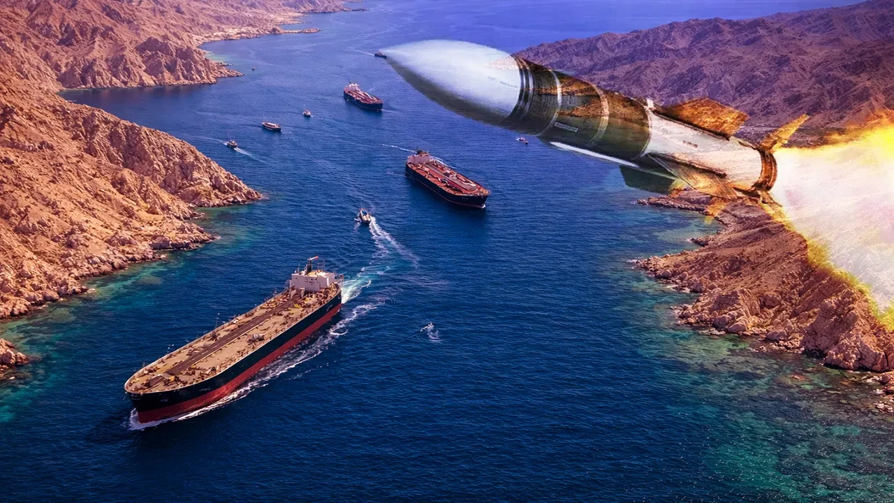 Hürmüz Boğazı’nda şiddetli patlama! Bölgedeki gemilere kritik uyarı 