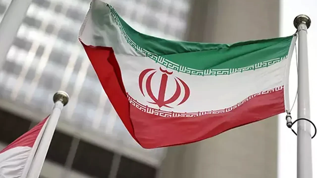 İran’dan dev casusluk operasyonu: ABD ve İsrail adına bilgi toplayan 30 kişi gözaltına alındı!